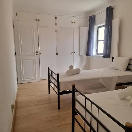 Vilamoura Cozy 2br - 300m Marina-wifi-free Parking Appartamento Quarteira